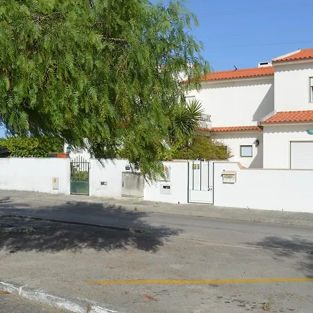 Πανσιόν Ricardo Holidays At *