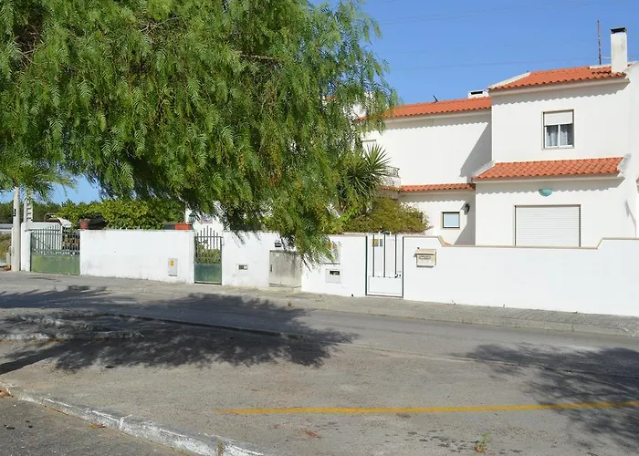 בית הארחה Ricardo Holidays At *