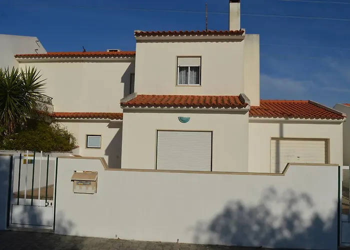 Ricardo Holidays At נאזרה