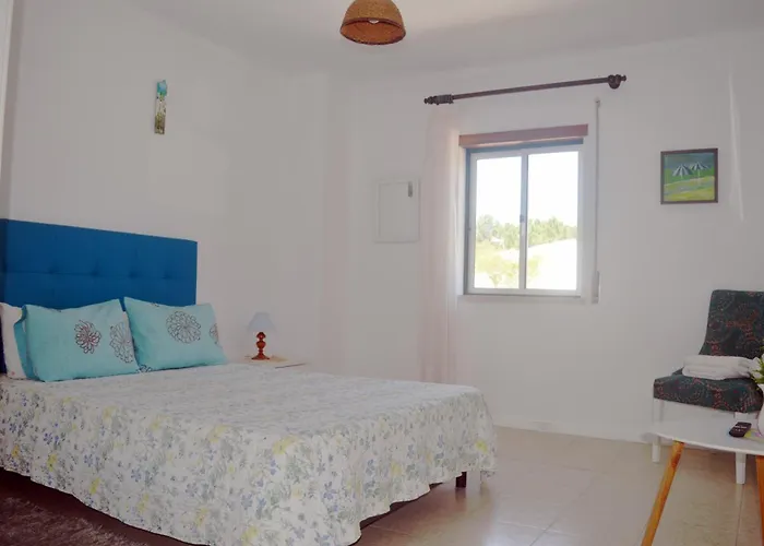 Ricardo Holidays At נאזרה